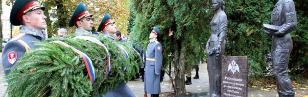 В Смоленске открыт памятник павшим воинам правопорядка